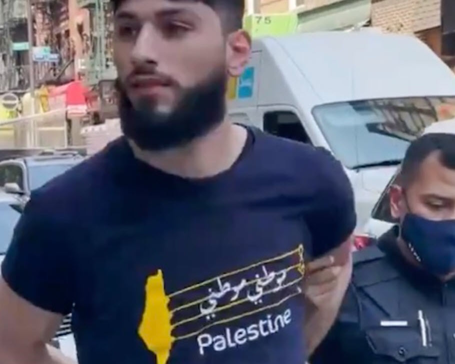 A Muslim is arrested for viciously beating a Jewish man in Times Square. While recent studies have found antisemitism to be endemic among Muslims, mainstream media often obscure this inconvenient truth, since they view coverage of Muslim racism politically incorrect.